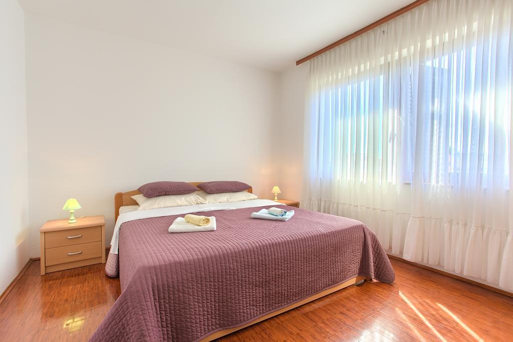 Vlatko Apartament Krk Town